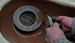 how to replace a bathtub drain